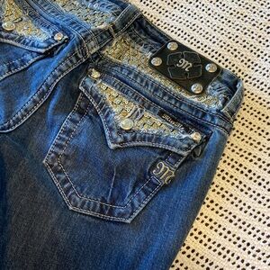 Miss Me Jeans Mid Rise Signature Bootcut Jeans Size 28 x 33”